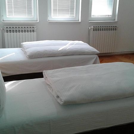 Apartment Villa Merci ซาราเยโว ภายนอก รูปภาพ